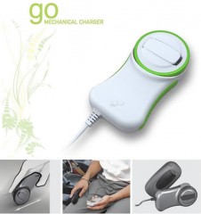 ambiente, green economy, sologreen, green, Go Mechanical Charger, ricarica cellulare a manovella, caricabatterie per cellulari a manovella, cellulari, notizie 